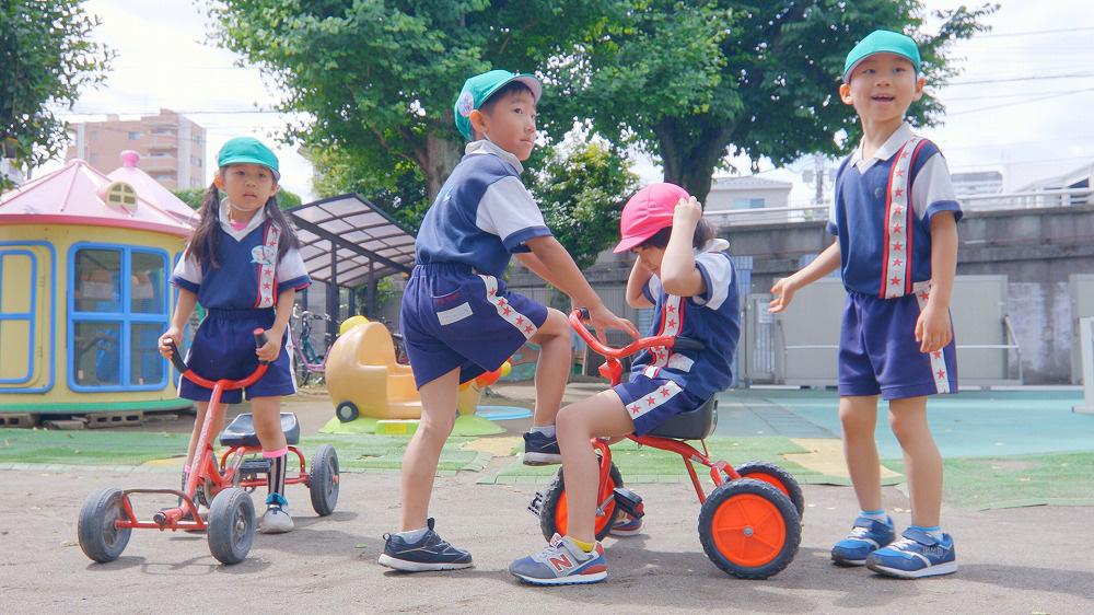 12:30 ~ 13:00 降園準備・自由遊び